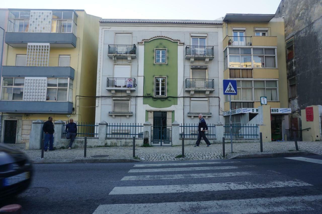 Room In Queluz 11 Minutes From Lisbon Zewnętrze zdjęcie
